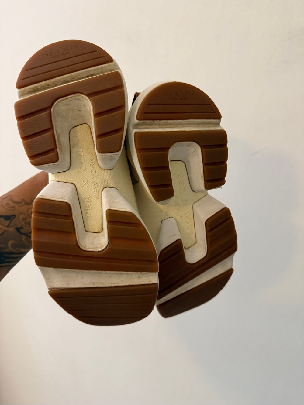 rag & bone White and Tan Low-Top Manston Runner Sneakers - Picture 9 of 14